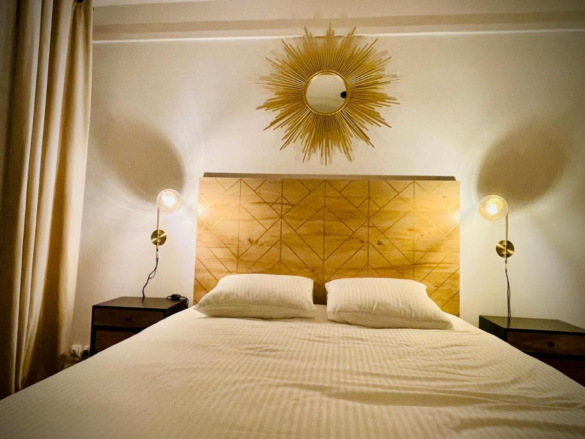 Suites Mana - Le Manaloft, Chic Et Moderne Avec Salle Privee De Fitness En Plein Centre-Ville De Rethel Esterno foto